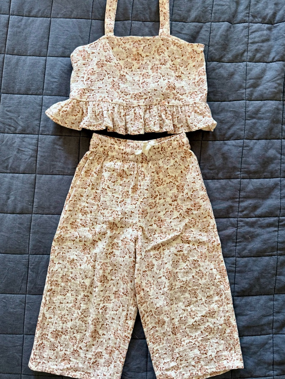 Rylee + Cru Pink Floral Ruffled Set - Picture 2 of 5